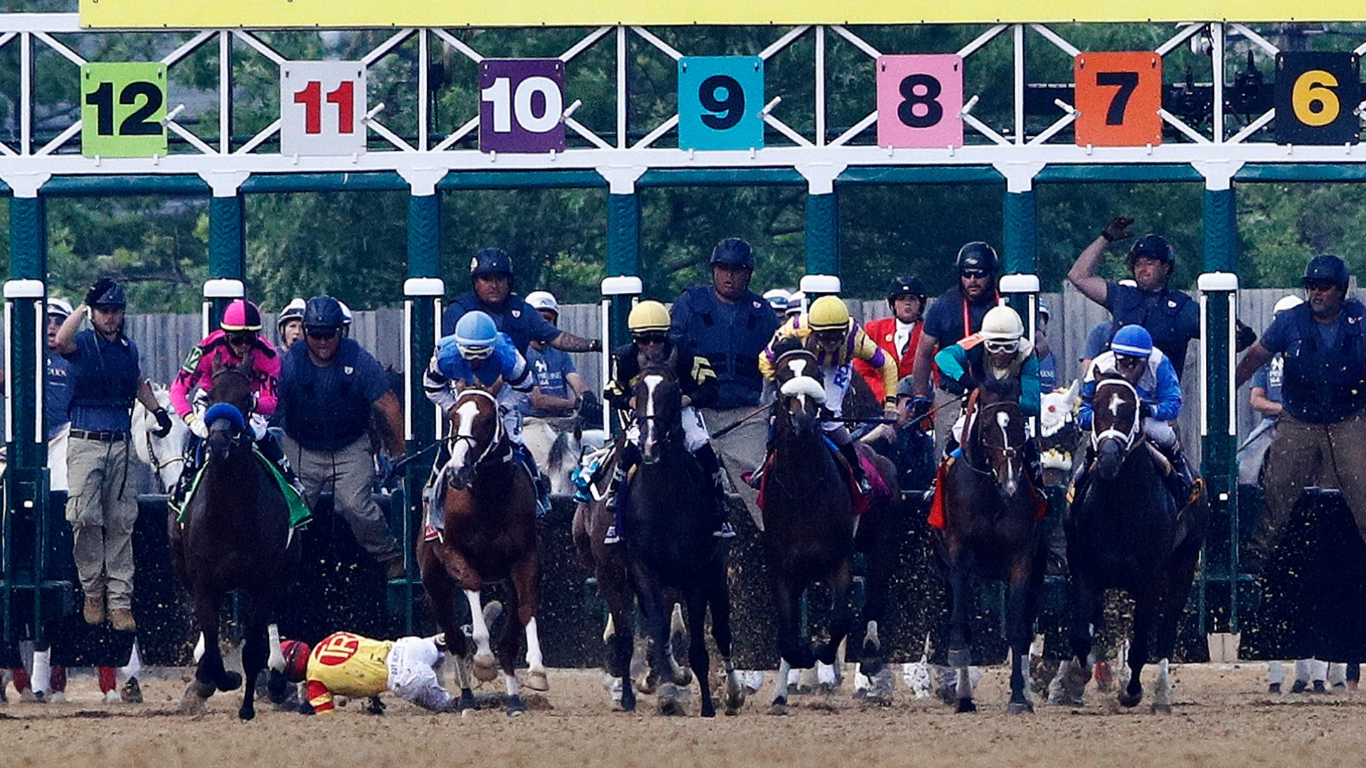 Riderless horse finishes Preakness Stakes race without jockey | kagstv.com