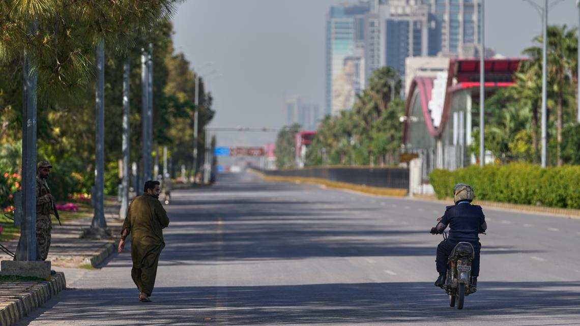 US-Iran ceasefire nears its end as escalating conflict in Strait of Hormuz threatens talks