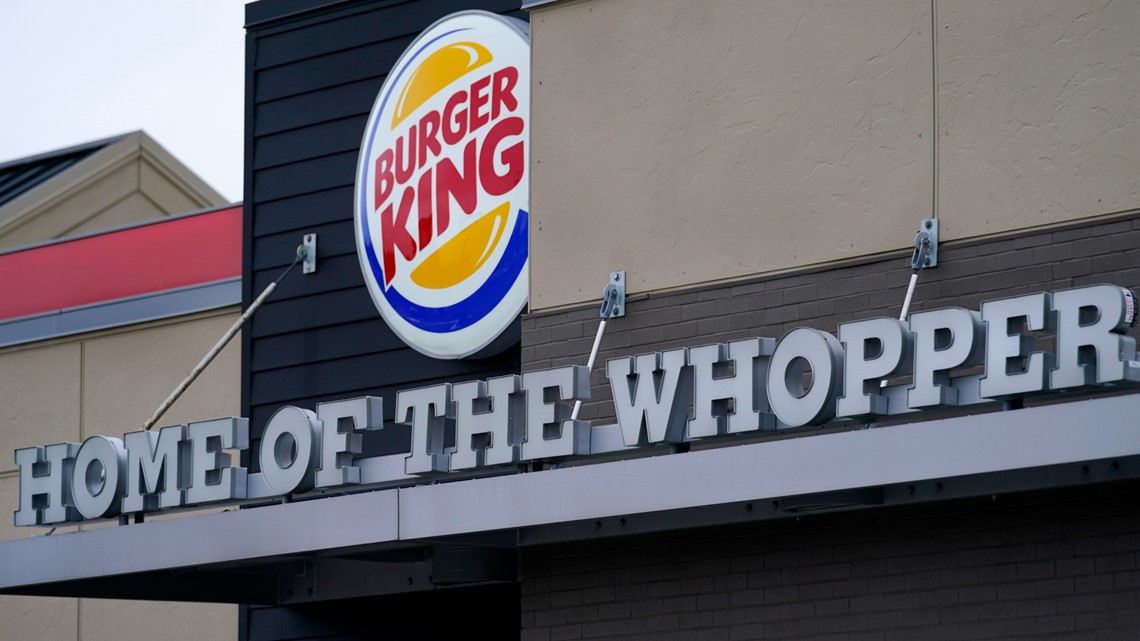 Burger King lawsuit alleges false advertisement of Whopper sizes