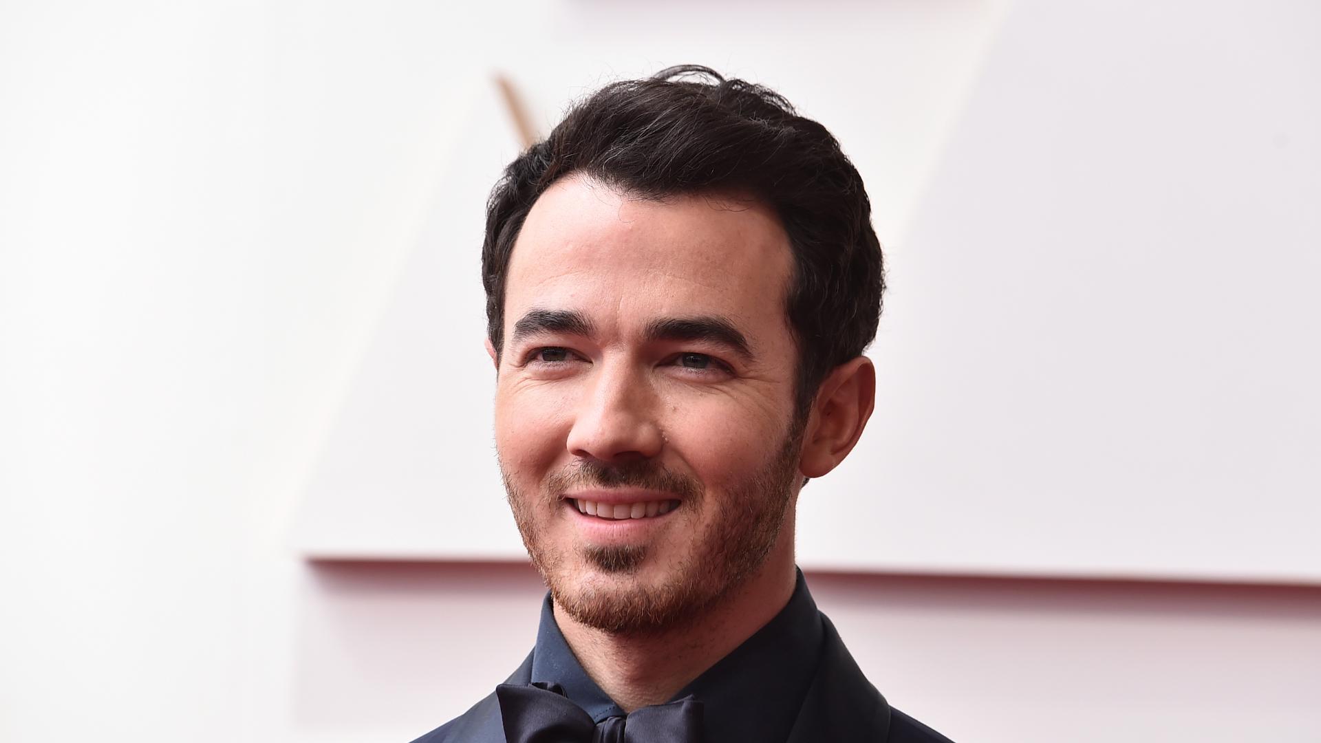 kevin-jonas-reveals-skin-cancer-diagnosis-kagstv