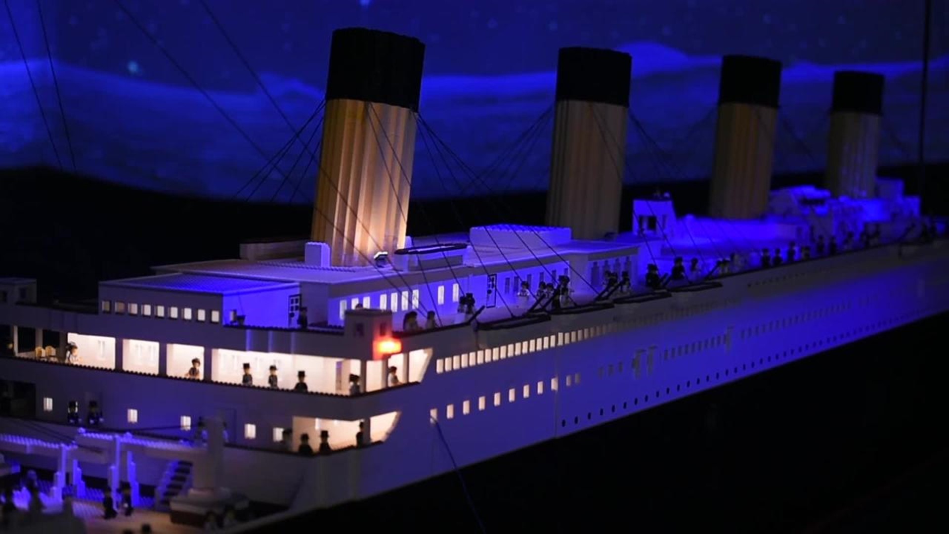 26-foot Lego Titanic built by Icelandic boy now display in Pigeon Forge | kagstv.com