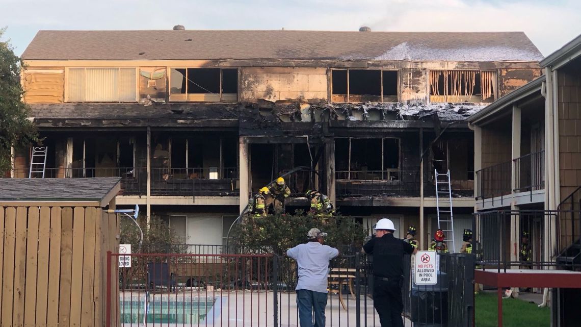 Fire crews battle flames at College Station apartment complex | kagstv.com