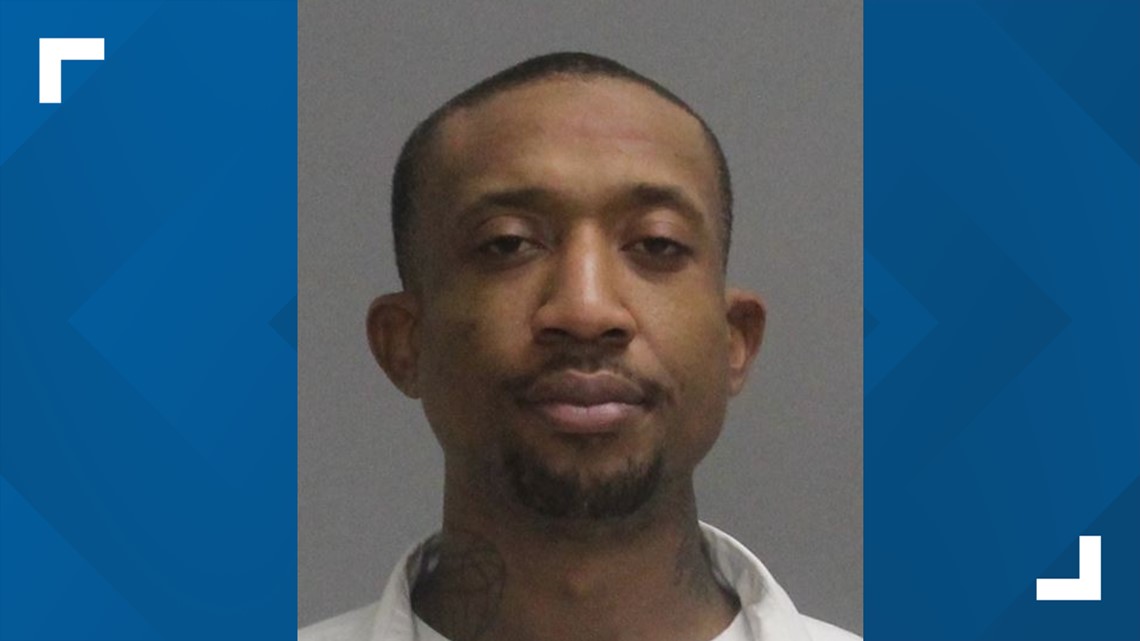 Texas man accused of stealing identities, having financial info - Vimarsana News