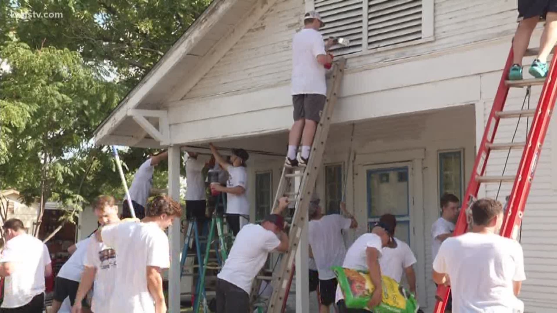 The Texas A&M baseball team traded in its gloves and bats for paint and paint brushes on Saturday morning in Bryan. The Aggies participated in their 14th annual Paint-A-Thon.