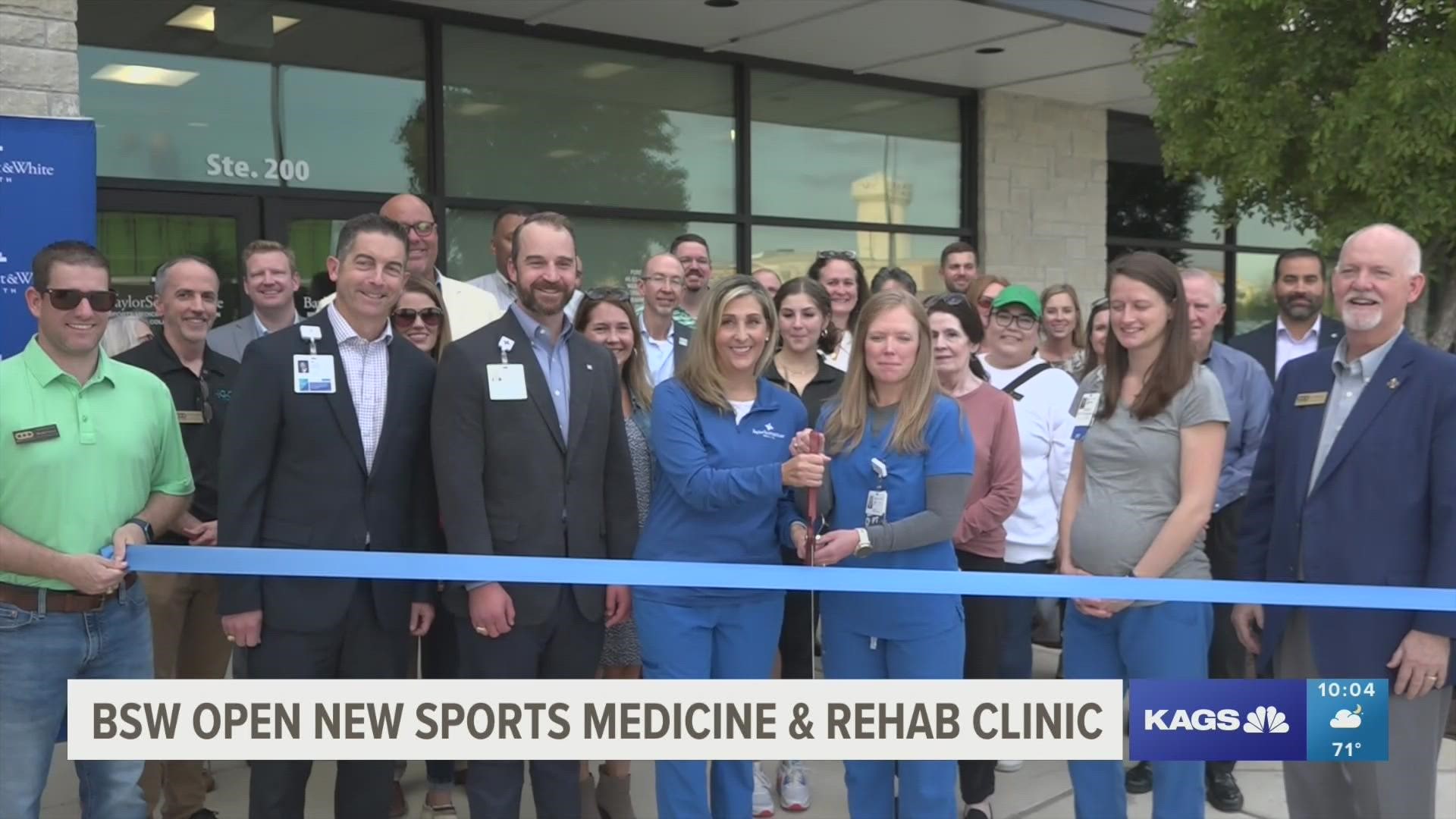 The new $1.3 million sports therapy and rehabilitation clinic had its ribbon cutting ceremony on Wednesday, Nov. 9 to celebrate the opening of the new location.