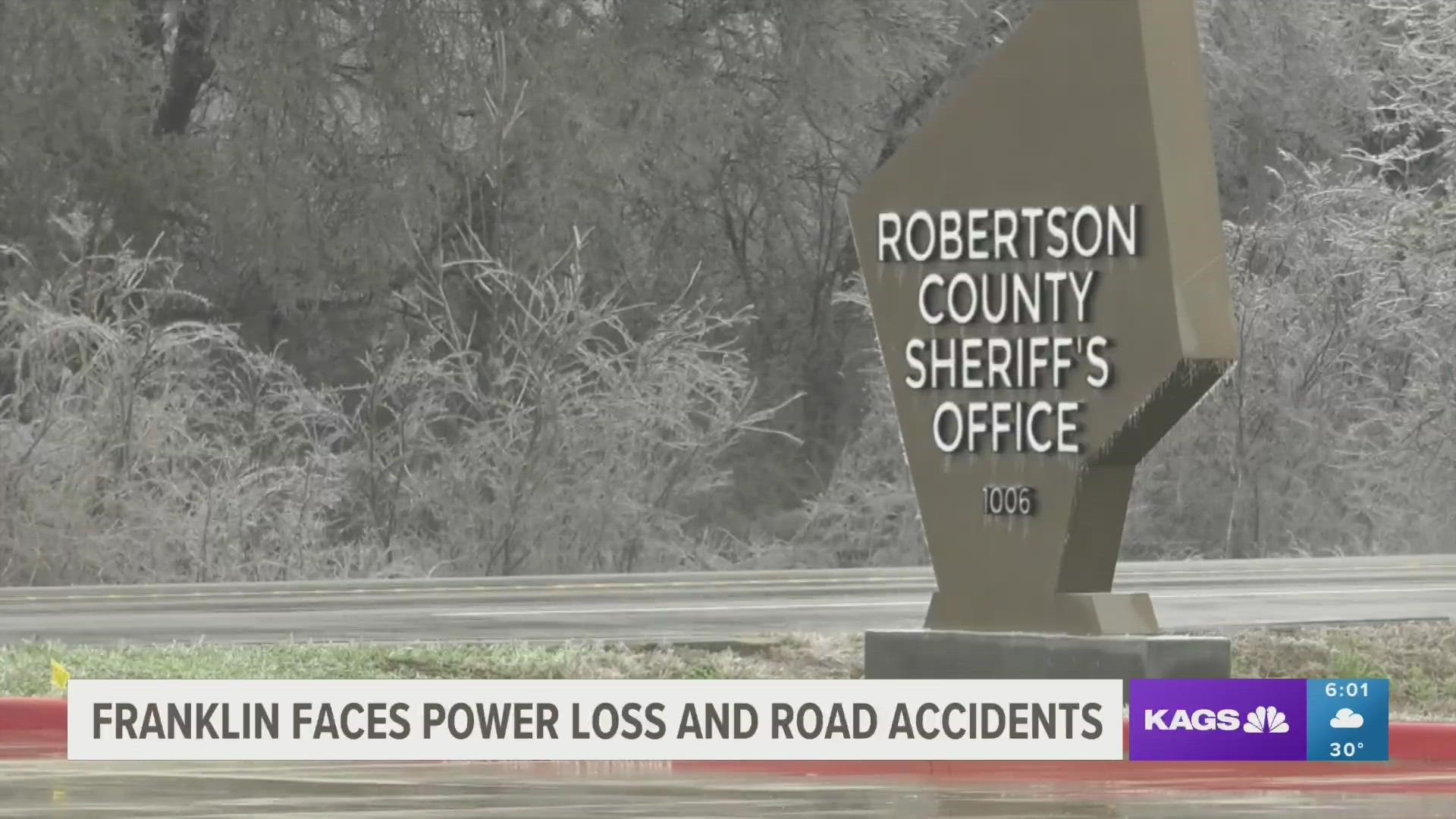 Robertson County Sheriff Gerald Yezak said that people in Franklin have been without power for hours.