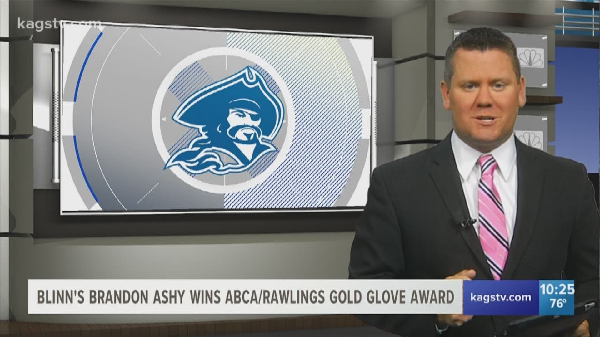 A Blinn standout has been rewarded for having one heck of a 2018 season. Buccaneer catcher Brandon Ashy is a Rawlings and AmericanBaseball Coaches Association Gold Glove Award winner.