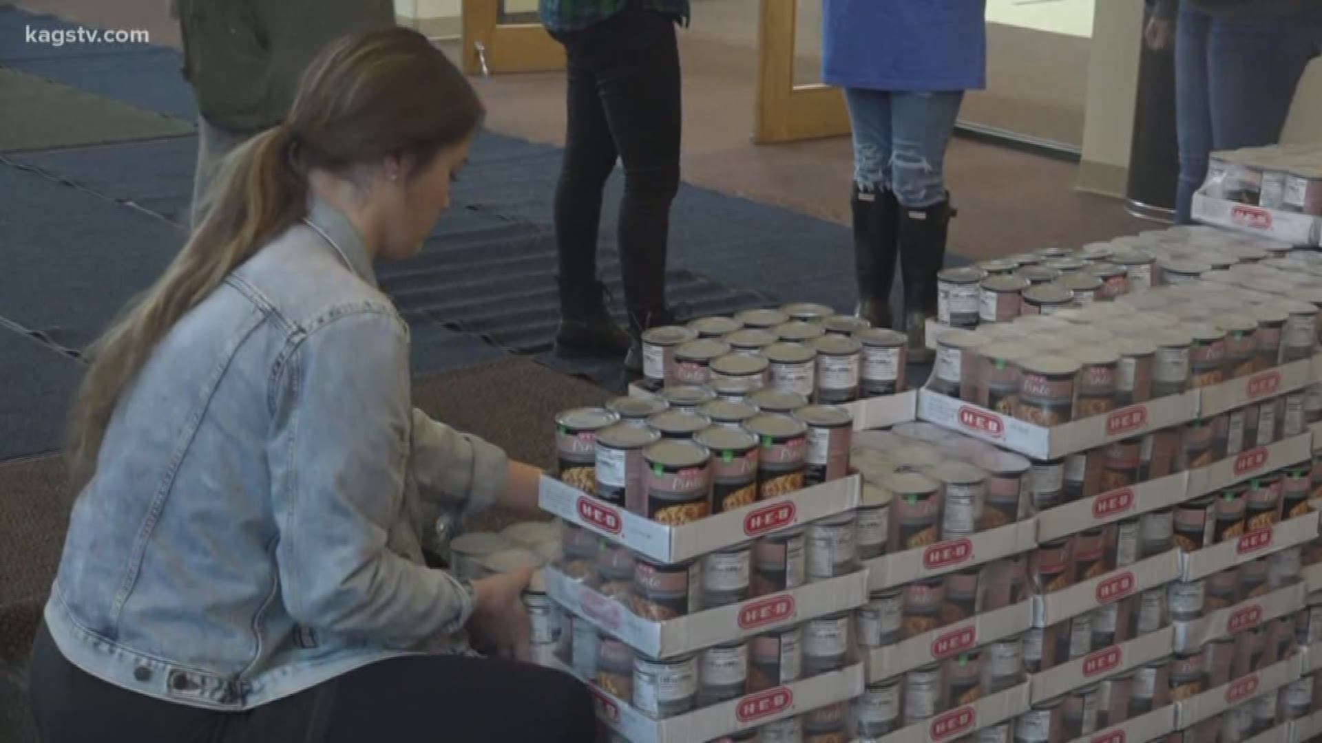 Rotary Club prepping thanksgiving meals for families-in-need