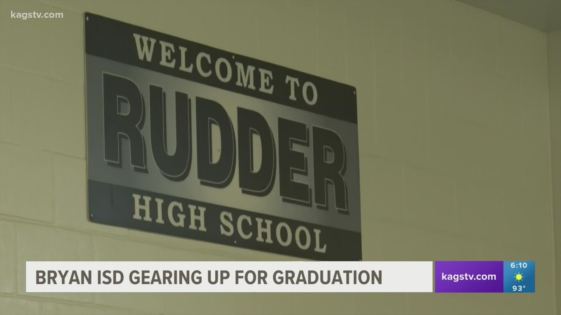 Rudder High School giving their seniors a pre- cermony celebration, that they will never forget.