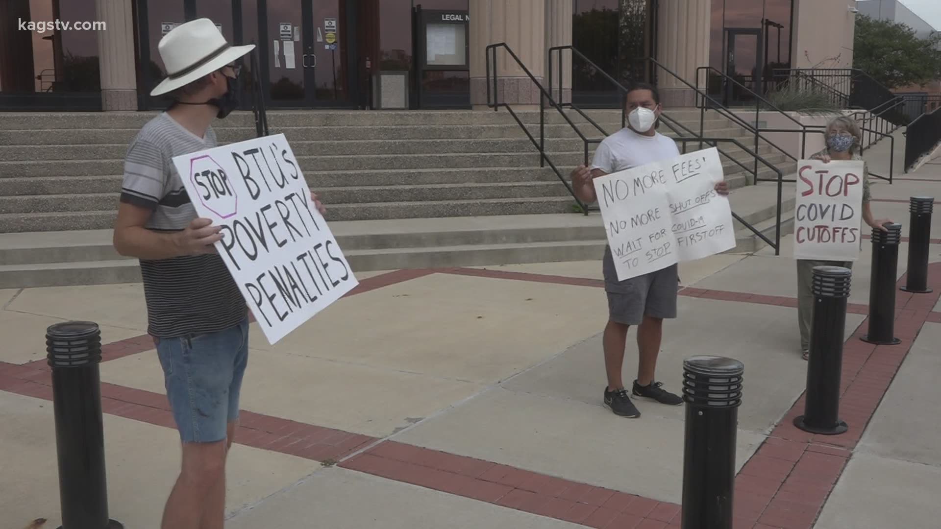 Organizers protest BTU cutoffs at city hall