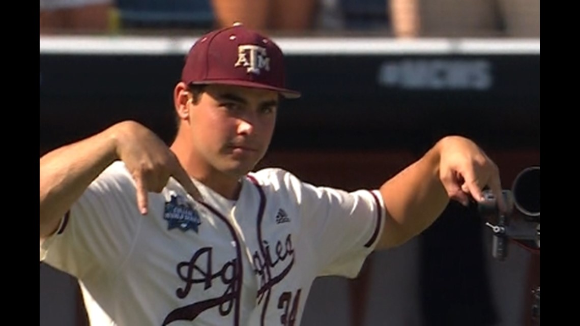 Texas, A&M to play baseball in College World Series elimination game