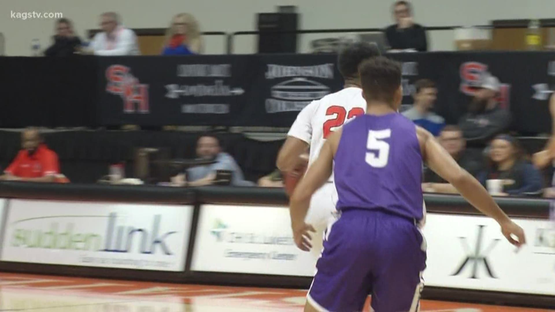 The Bearkats men beat ACU, but the women lose to the Wildcats.