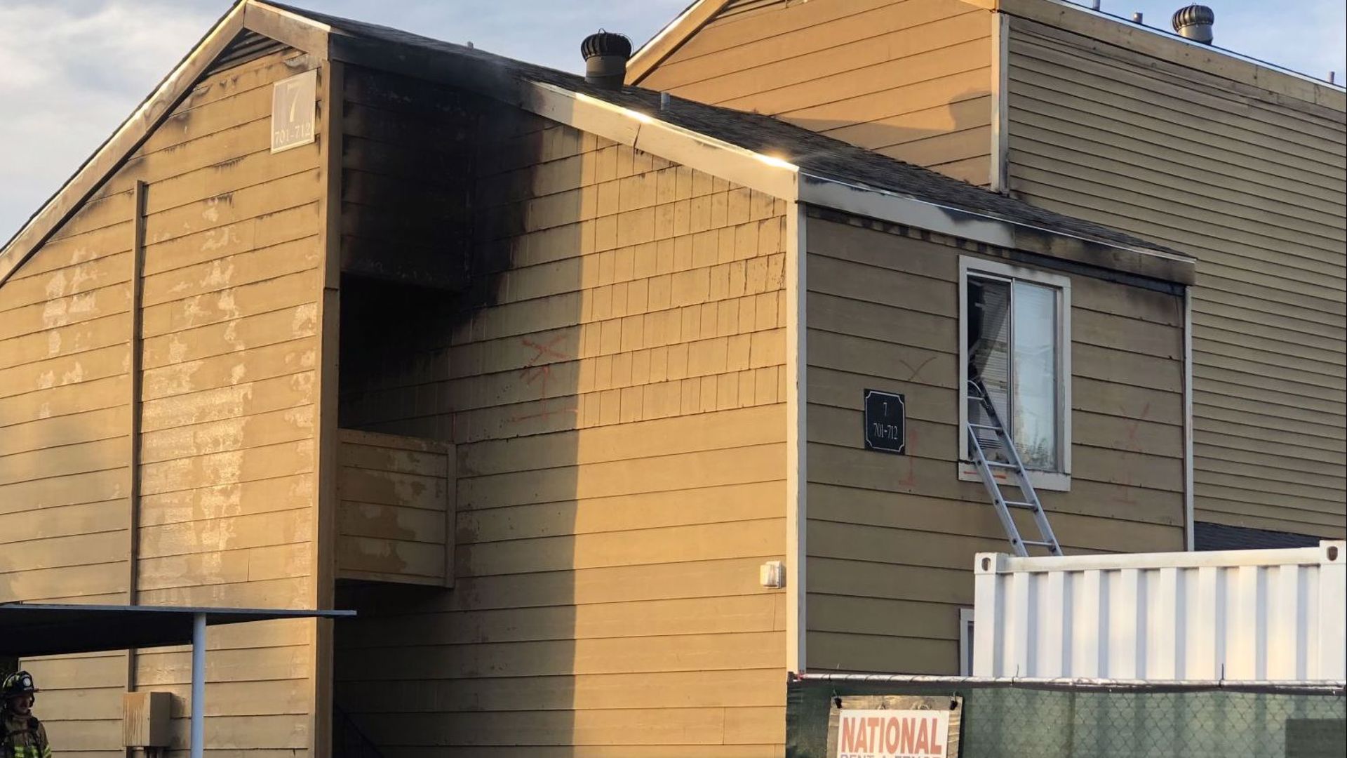 Fire crews battle flames at College Station apartment complex | kagstv.com