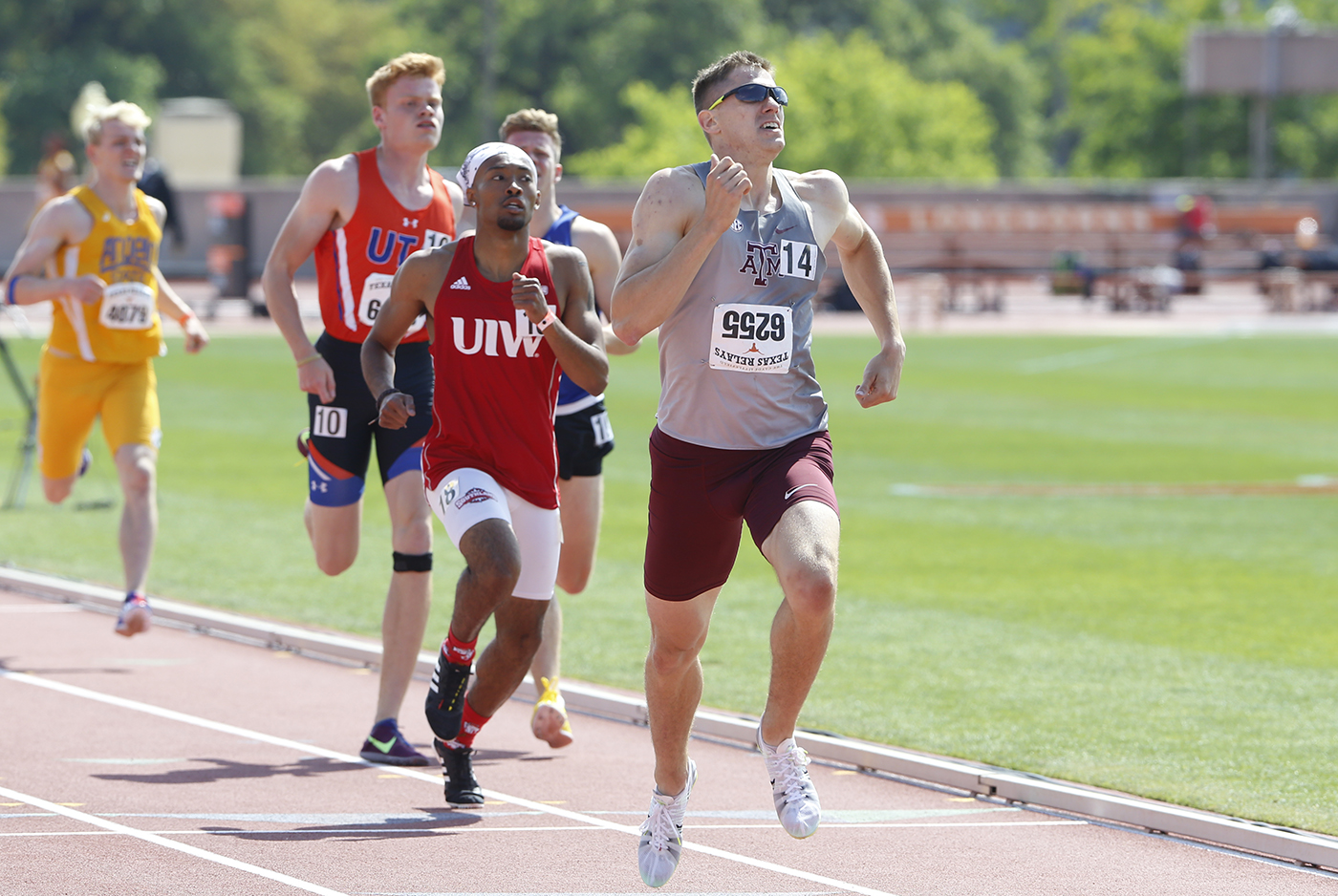 Hohenstein shuts down Hilltoppers in regional win