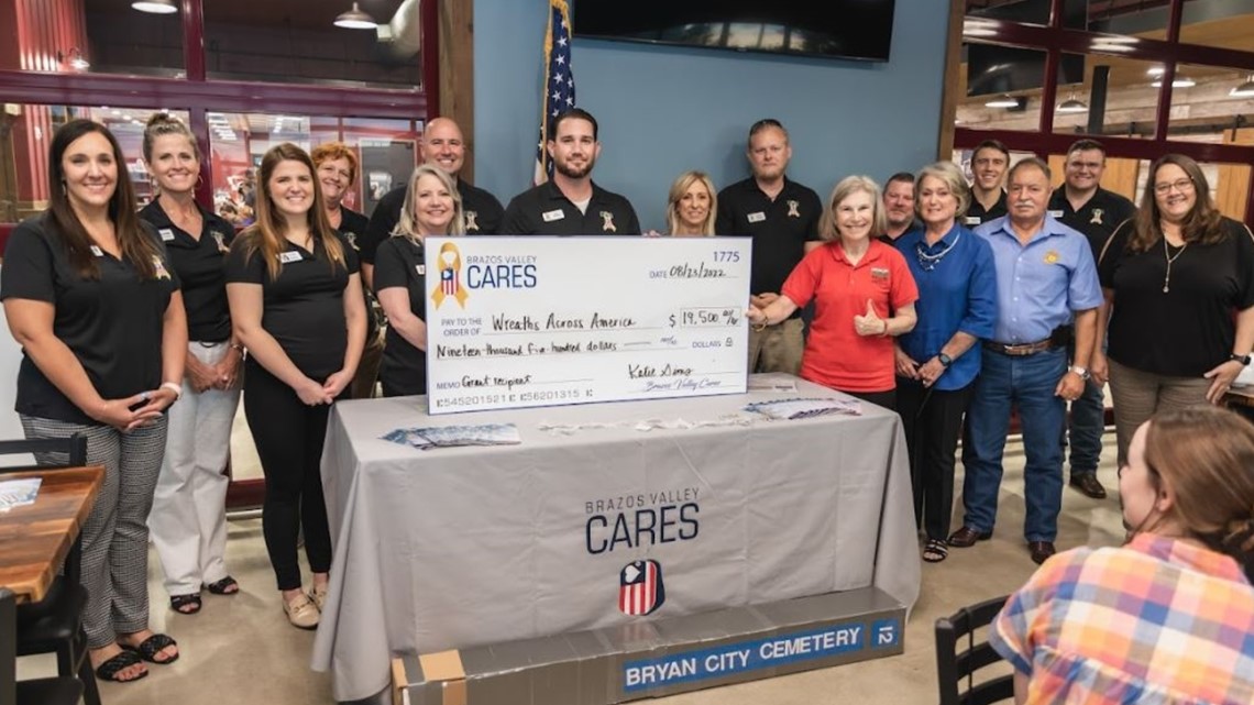 Brazos Valley Cares gives grants to Wreaths Across America - Vimarsana News