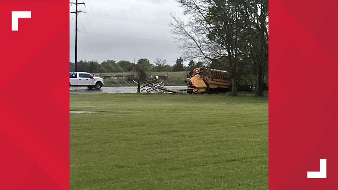 School bus strikes utility pole in morning crash in Fairfield, TX ...