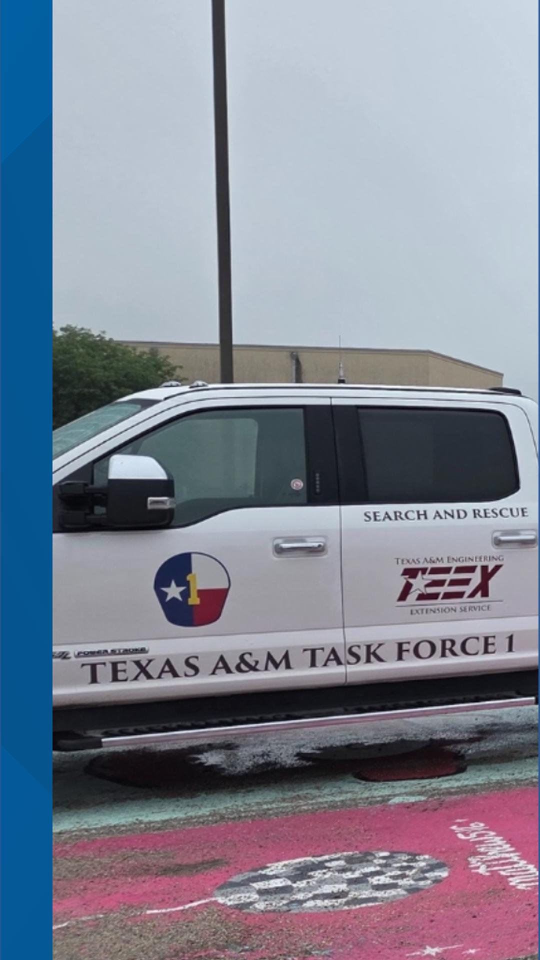 Texas A&M Veterinary Emergency Team personnel join rescue efforts in ...