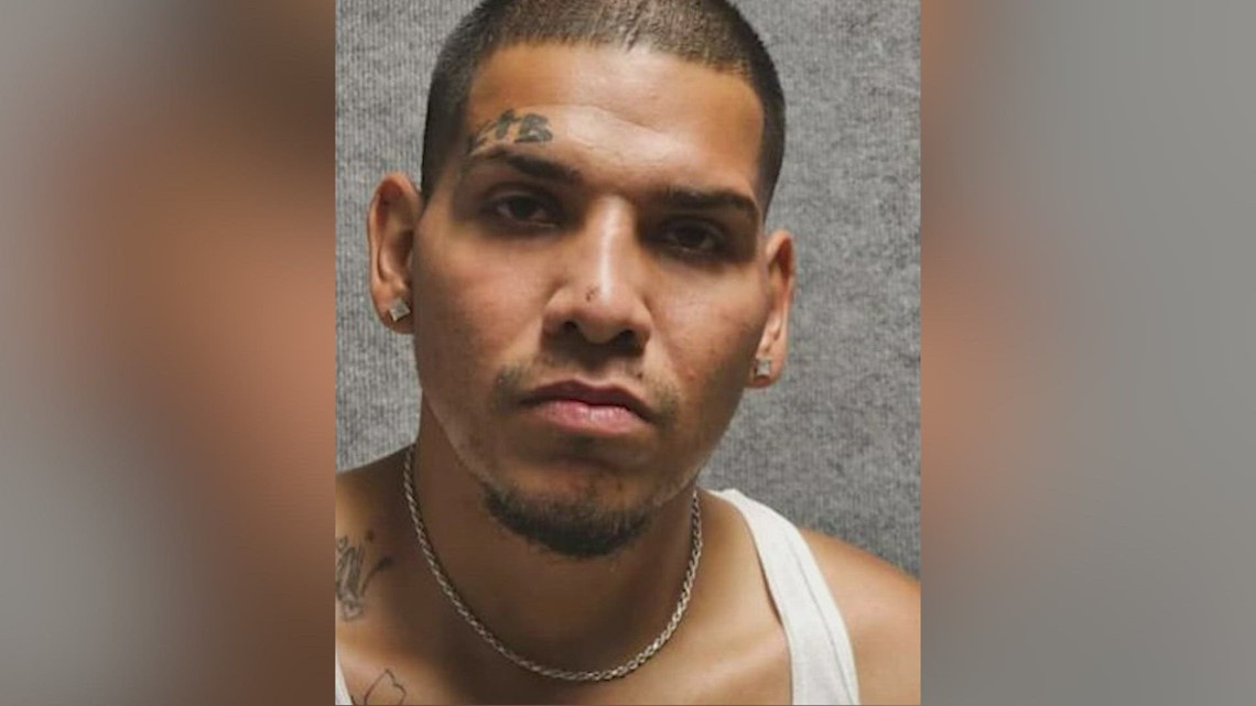 What we know: Two San Antonio police officers shot by wanted man ...