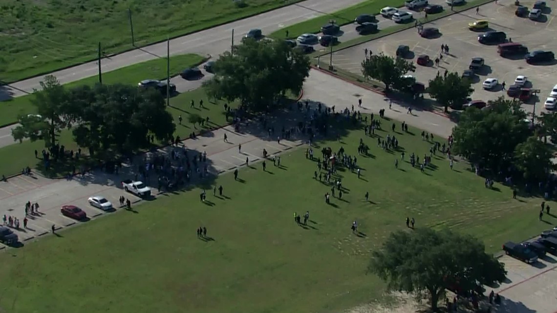 Klein Forest High School student in custody after bomb threat - Vimarsana News