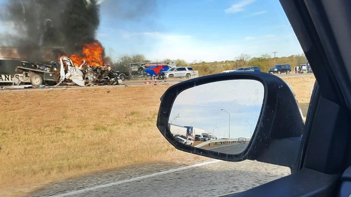 Three victims identified in Andrews ISD bus crash - Vimarsana News