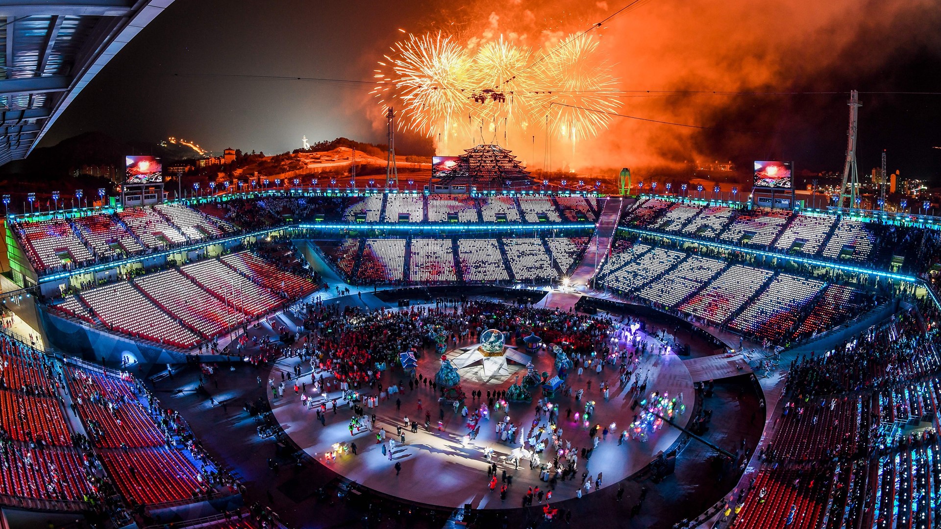 PHOTOS: Stunning Images From The Olympic Closing Ceremony | Kagstv.com