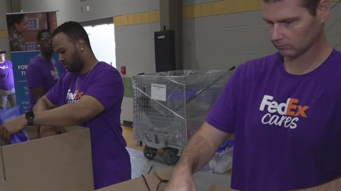FedEx donates gift packages for military members - Vimarsana News