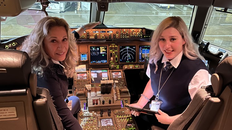 First mother-daughter duo to pilot international flight left from Memphis, landed in South Korea