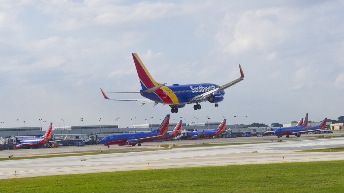 Southwest Airlines pilots, airline reach contract agreement - Vimarsana News