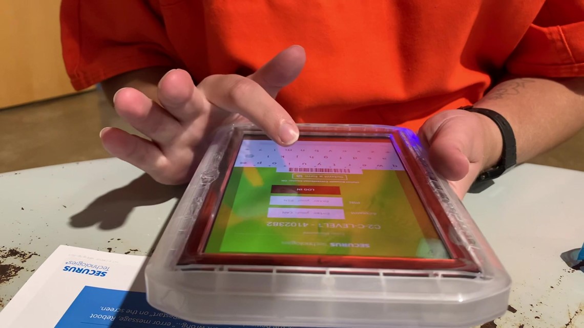 Texas inmates to get tablets with educational apps, email - Vimarsana News