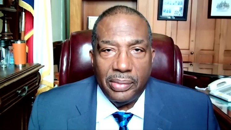 Dallas Democrat explains proposal on lowering Texas sales tax