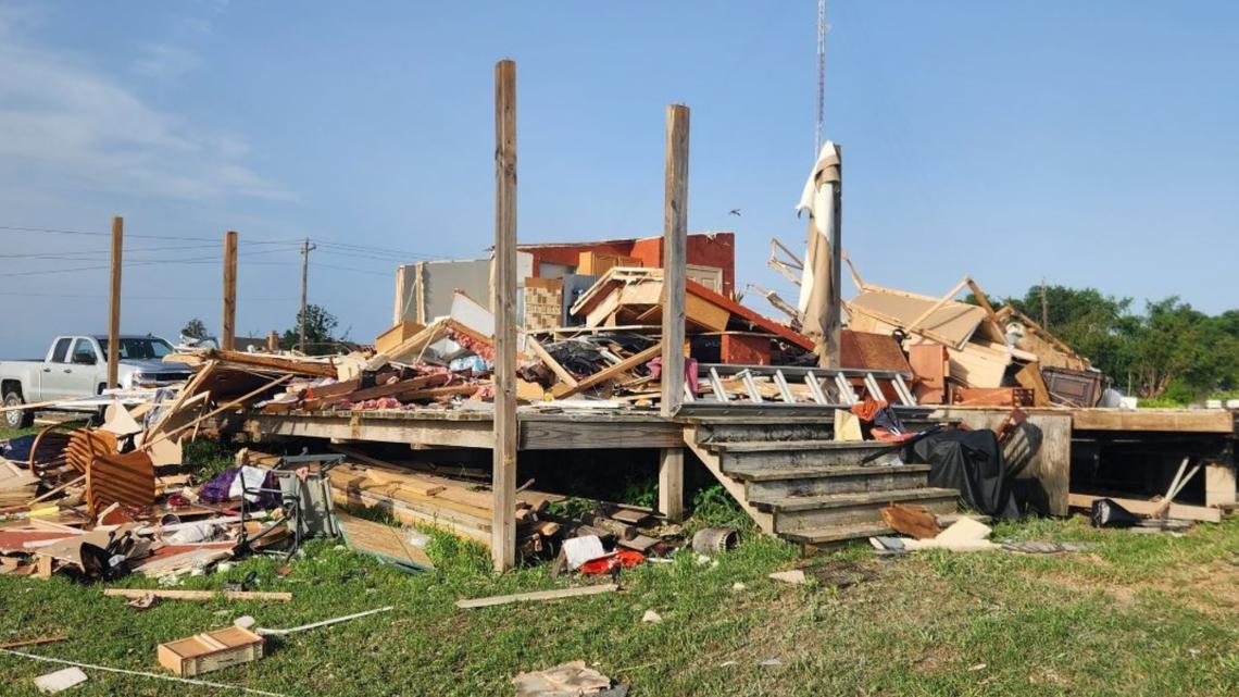 Tornado reported in Texas Saturday: Cook County deaths confirmed ...