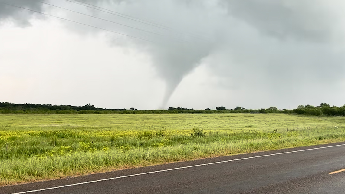 Funnel spotted just north of Waco, Texas in video - Vimarsana News