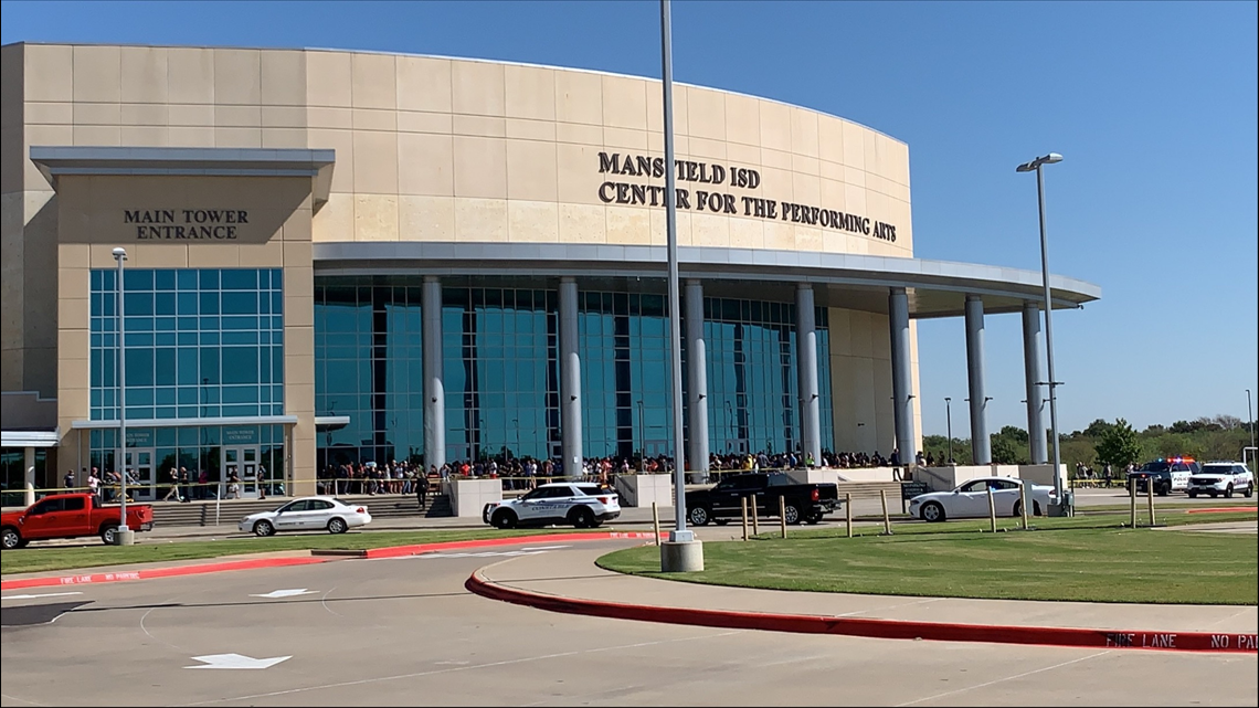Former teacher suing Mansfield ISD over emotional distress - Vimarsana News